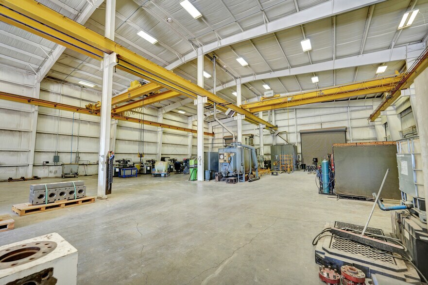 More Photos Of 2110 W 44th St, Odessa Industrial For Sale