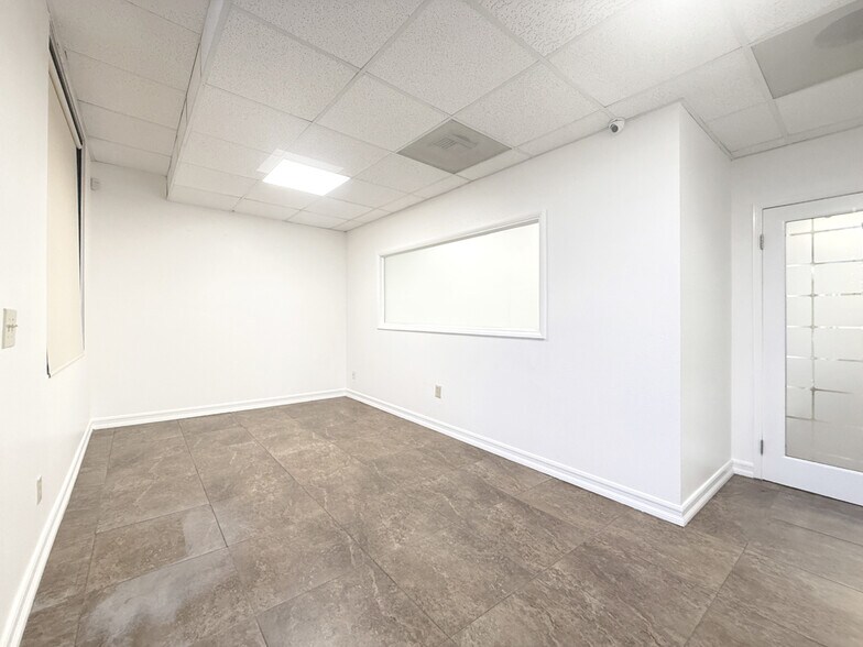 More Photos Of 248-250 E Rowland St, Covina Office For Lease