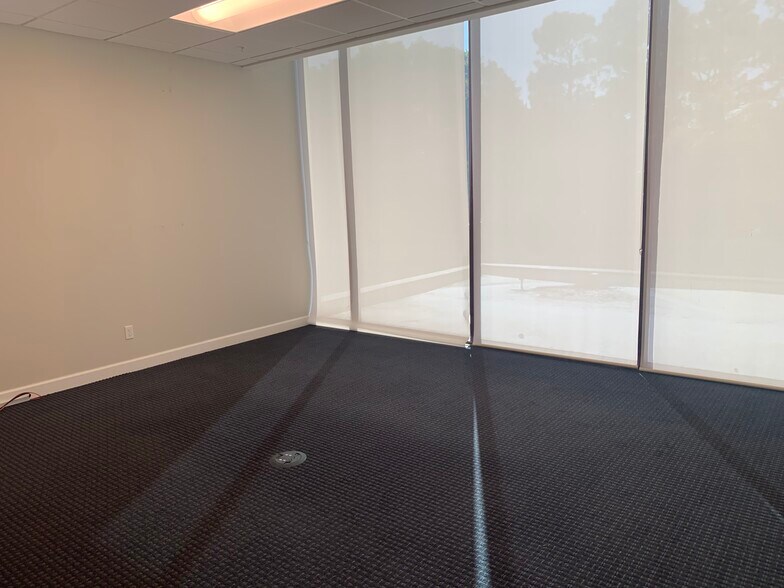 More Photos Of 1500 Corporate Center Way, Wellington Office For Lease