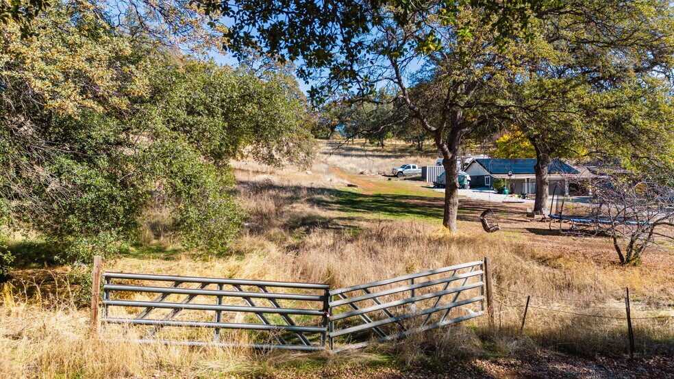 More Photos Of 1375 Shaws Flat Rd, Sonora Land For Sale
