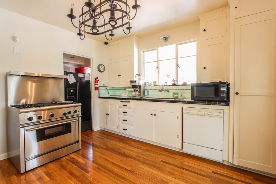 More Photos Of 14891 Yorba St, Tustin Loft Creative Space For Sale