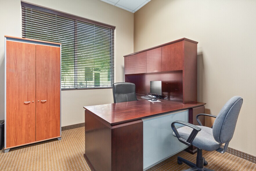 More Photos Of 8380 Warren Pky, Frisco Office For Sale