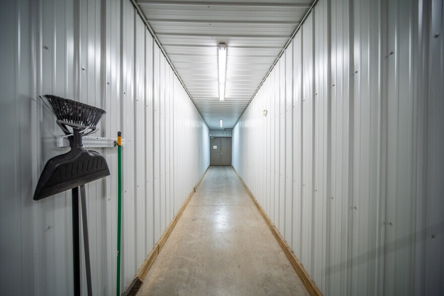 More Photos Of 7447 Dresser Dr NE, Rochester Refrigeration Cold Storage For Sale