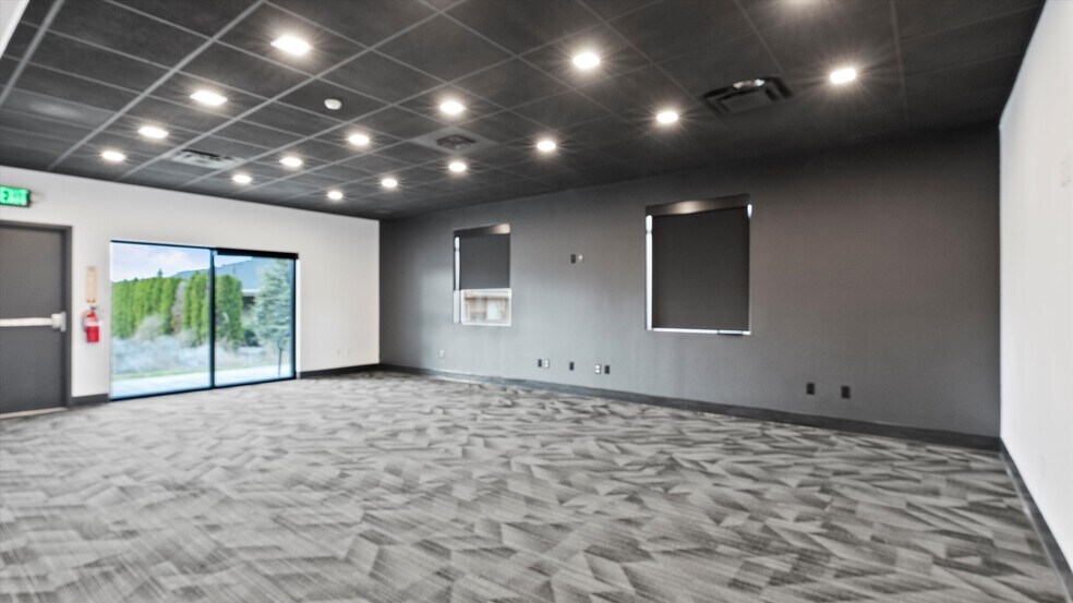 More Photos Of 5728 Bedford St, Pasco Office For Lease
