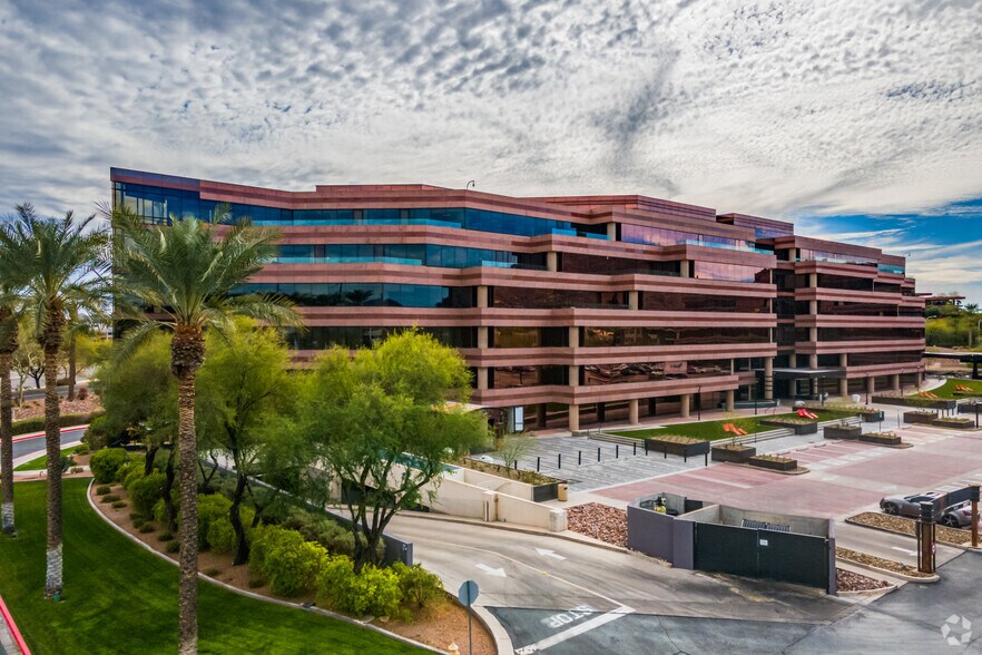 Primary Photo Of 4800 N Scottsdale Rd, Scottsdale Coworking Space