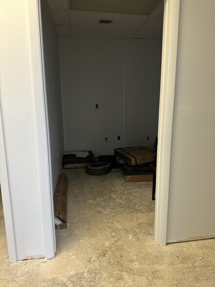 More Photos Of 2455 E Sunrise Blvd, Fort Lauderdale Loft Creative Space For Sale