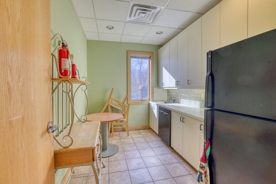 More Photos Of 14 Harris Bushville Rd, Monticello Medical For Sale
