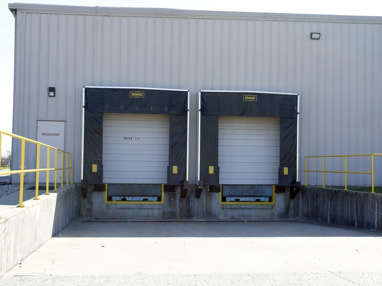 More Photos Of 4250 W 99th St, Carmel Warehouse For Sale
