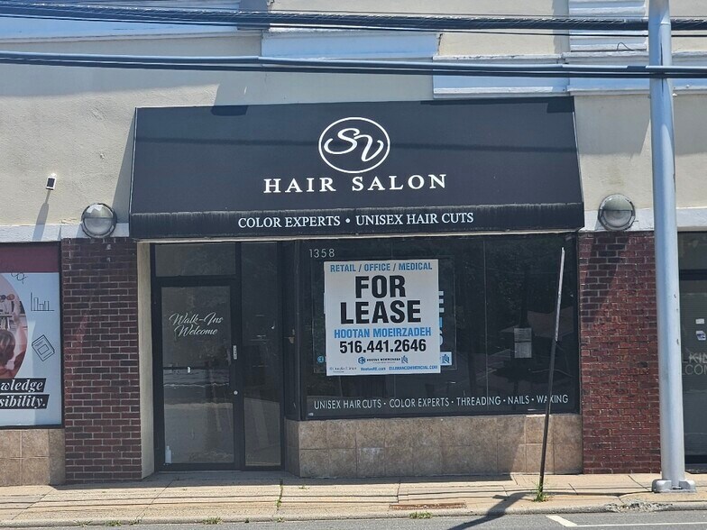 More Photos Of 1356 Willis Ave, Albertson Freestanding For Lease
