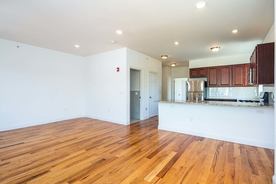 More Photos Of 1609-1611 Springfield Ave, Maplewood Apartments For Lease