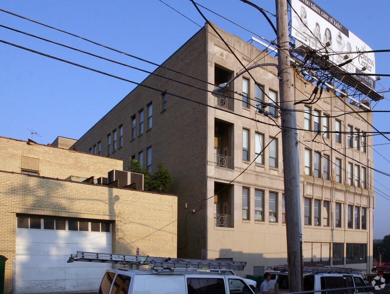 More Photos Of 6800-6816 West Chester Pike, Upper Darby Township Coworking Space