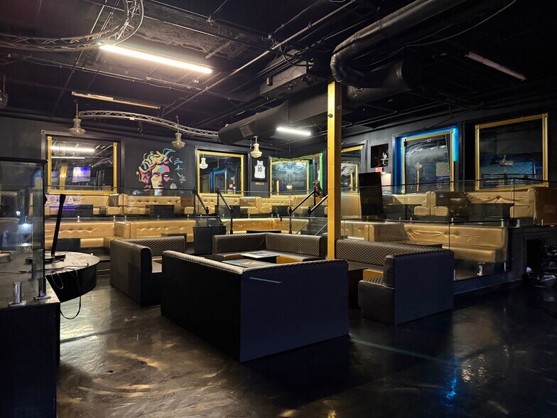 More Photos Of 1437 St Clair Ave NE, Cleveland Bar For Sale