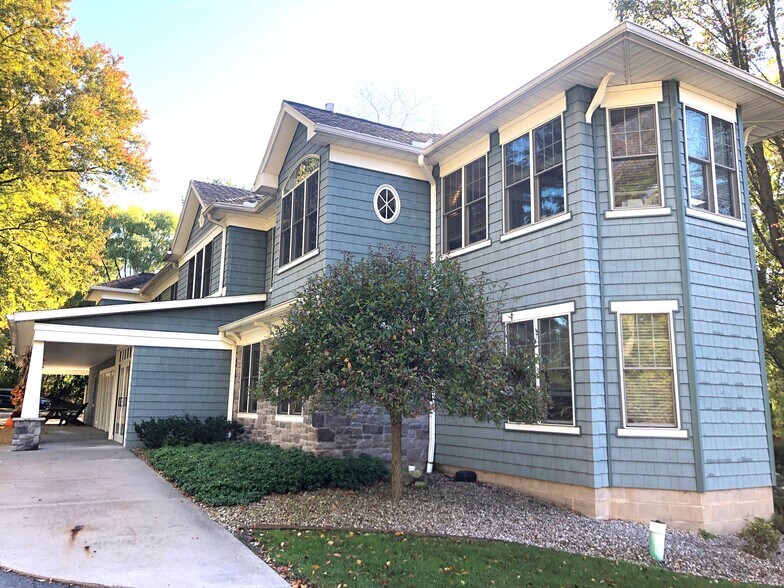 More Photos Of 400 Whitney Rd, Penfield Office For Sale