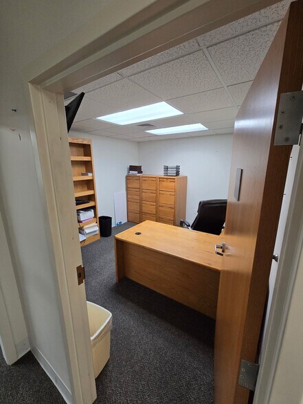 More Photos Of 431-441 E Chocolate Ave, Hershey Medical For Lease