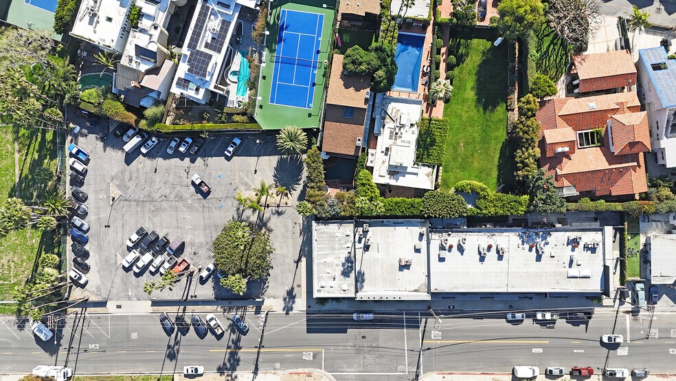 More Photos Of 23676-23712 Malibu Rd, Malibu Office For Lease