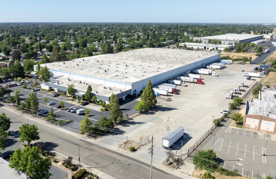More Photos Of 5440 Stationers Way, Sacramento Distribution For Lease