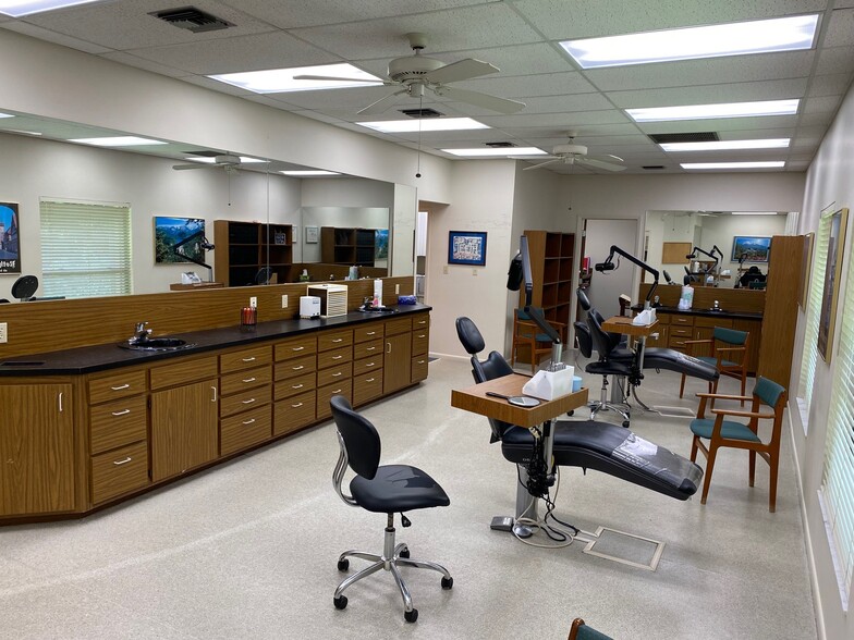 More Photos Of 2179 Julian Avenue Unit B, Palm Bay Medical For Sale