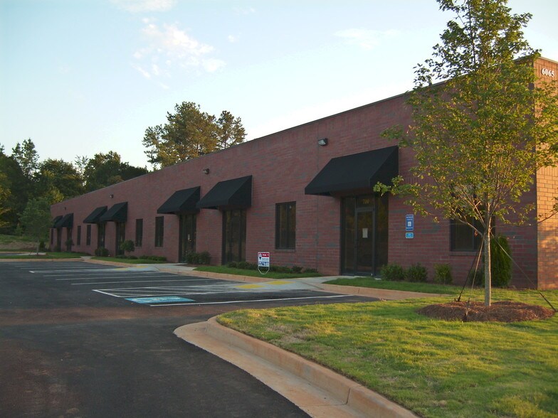 More Photos Of 6065 Parkway North Dr, Cumming Distribution For Sale