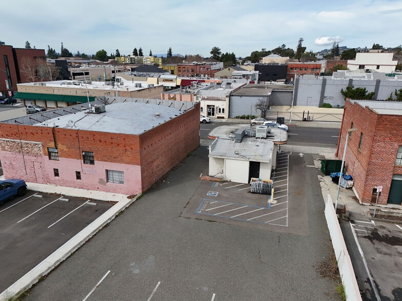 More Photos Of 951 C St, Hayward Fast Food For Sale