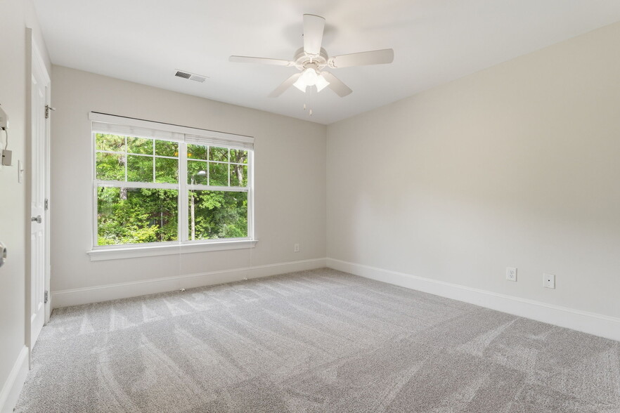 More Photos Of 5306-5320 Park Rd, Charlotte Apartments For Sale