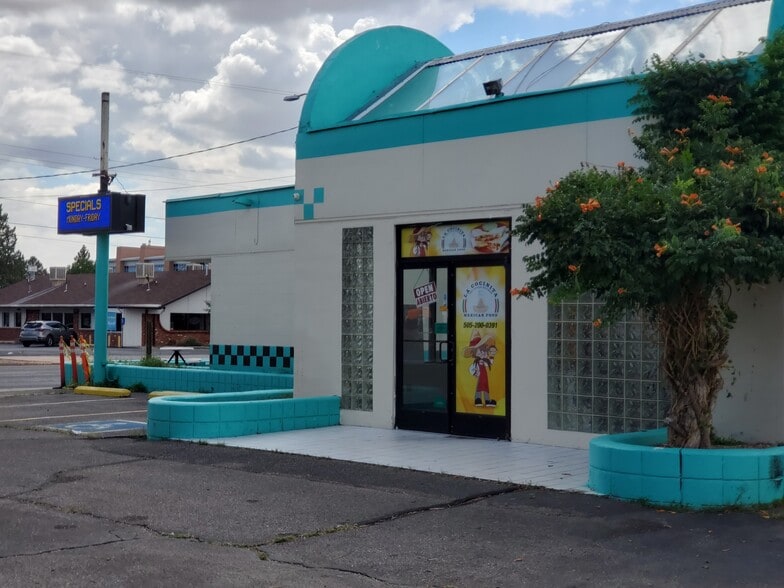 More Photos Of 5901 Gibson Blvd SE, Albuquerque Restaurant For Sale