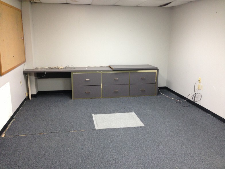 More Photos Of 485 Bishop St, Fort Deposit Manufacturing For Sale