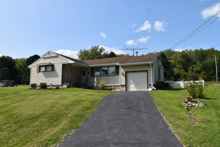 More Photos Of 4592 S Delaware Dr, Easton Auto Repair For Sale