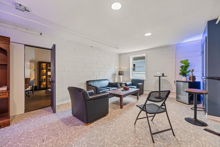 More Photos Of 236 2nd Ave S, Franklin Storefront Retail Office For Sale