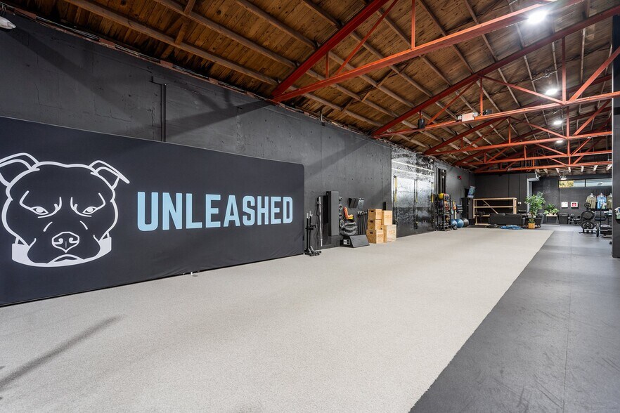 More Photos Of 1108 Princess St, Wilmington Storefront For Sale