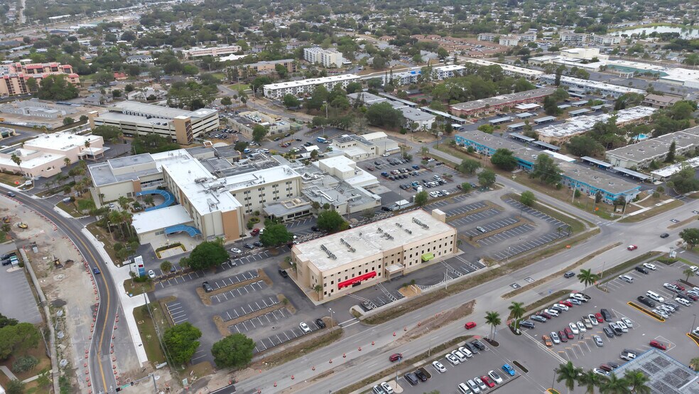 More Photos Of 2525 Harbor Blvd, Port Charlotte Medical For Lease