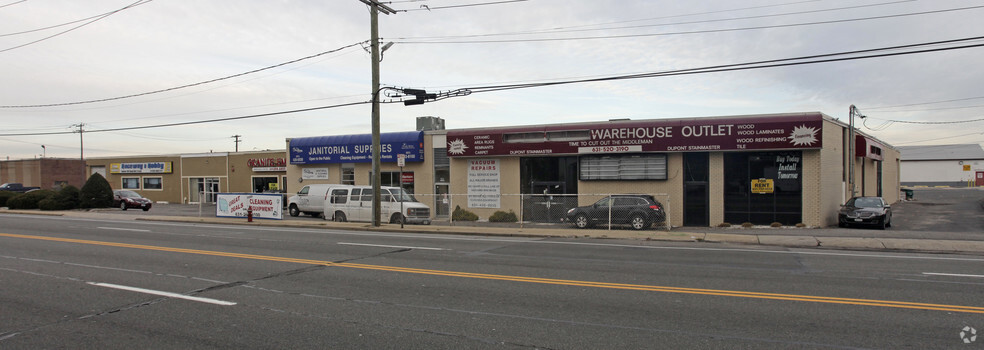 Primary Photo Of 909-913 Conklin St, Farmingdale Warehouse For Lease