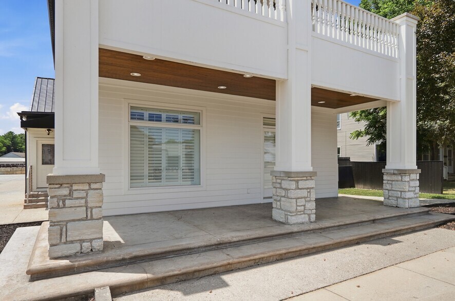 More Photos Of 8177 S Route 48, Maineville Office For Sale