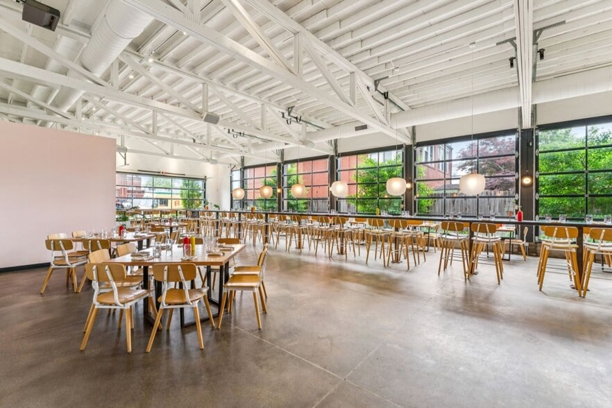 More Photos Of 4175 Shaw Blvd, Saint Louis Restaurant For Lease