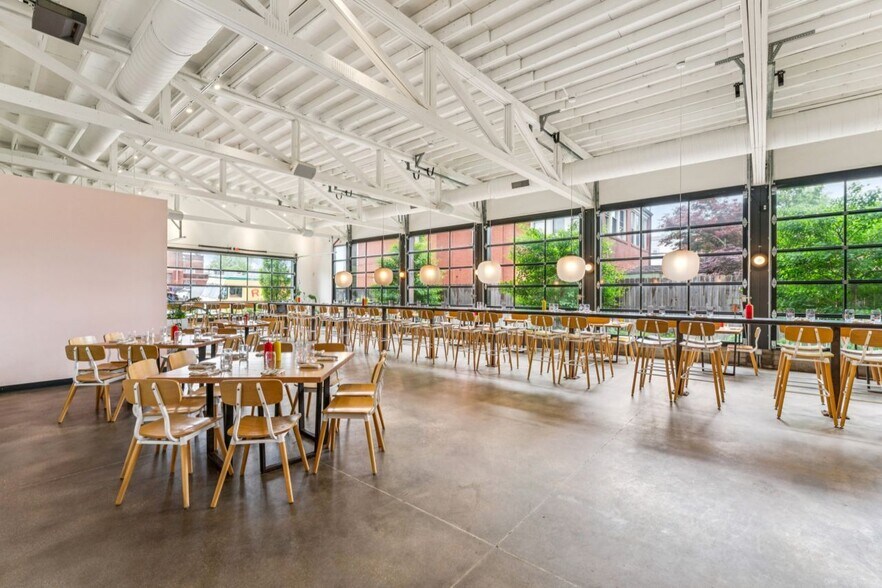More Photos Of 4175 Shaw Blvd, Saint Louis Restaurant For Sale