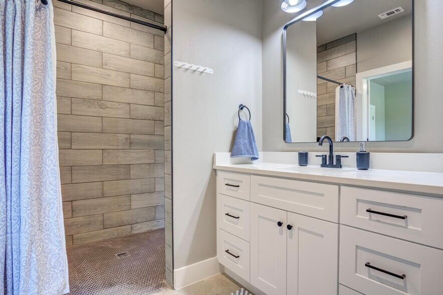More Photos Of 30652 Oakview Rd, Bulverde Apartments For Sale