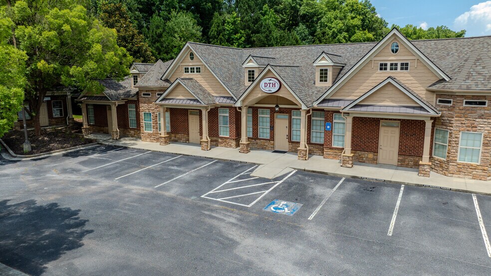 More Photos Of 120 Millbrook Village Dr, Tyrone Office For Sale