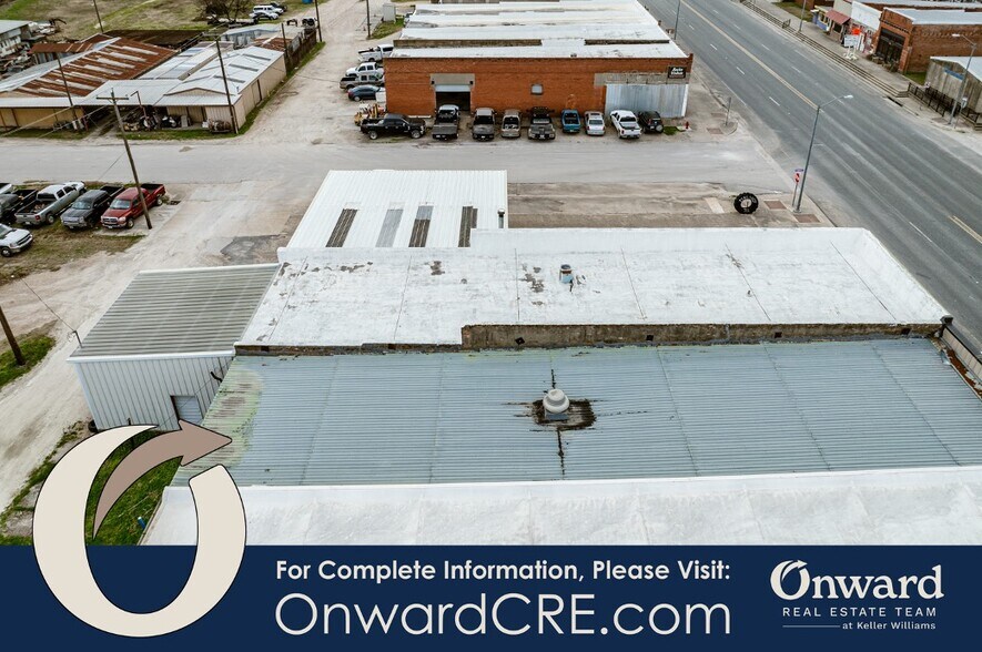 More Photos Of 404 E Texas Ave, Mart Flex For Sale