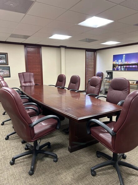 More Photos Of 3829 N Classen Blvd, Oklahoma City Office For Lease