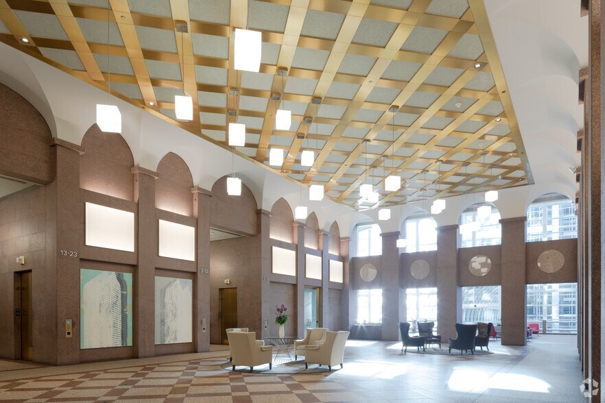 More Photos Of 1700 Lincoln St, Denver Office For Lease