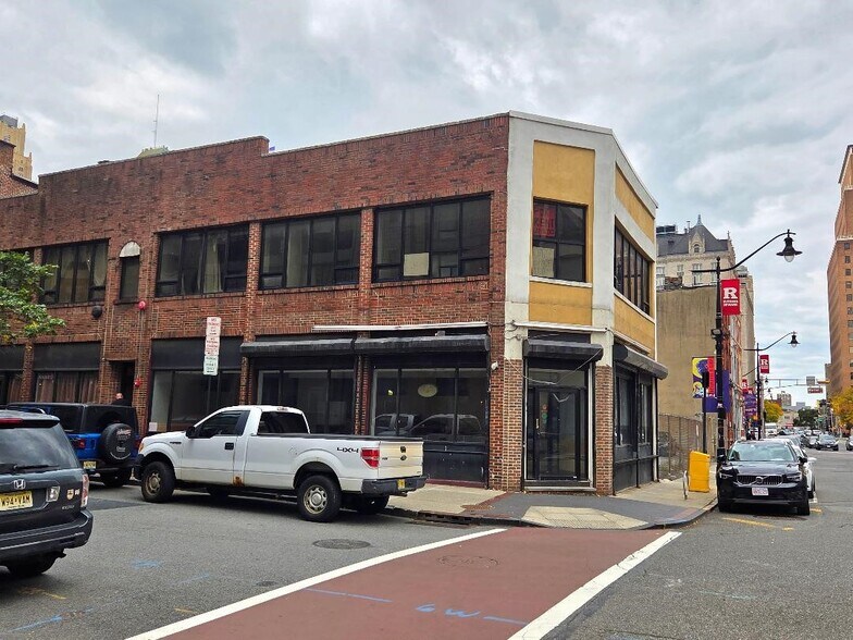 More Photos Of 144 Washington St, Newark Storefront Retail Office For Lease