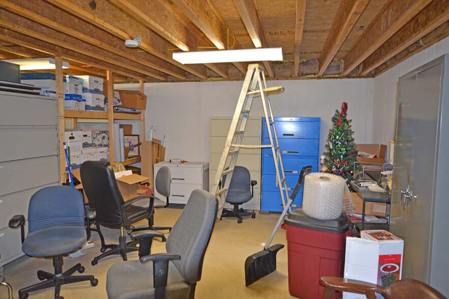 More Photos Of 404 W Bethalto Dr, Bethalto Medical For Sale