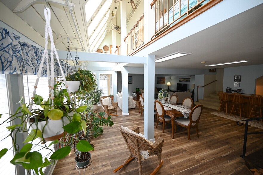 More Photos Of 2759 County Road 411, Berryville Hotel For Sale