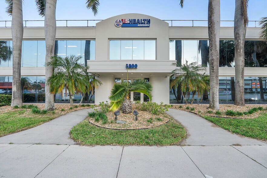 More Photos Of 5300 N Federal Hwy, Fort Lauderdale Office For Sale