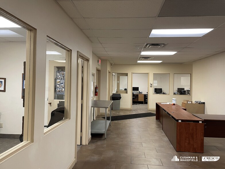 More Photos Of 1893 E 55th St, Cleveland Manufacturing For Lease