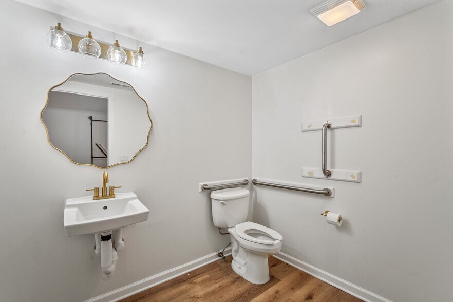 More Photos Of 609 Carteret St, Beaufort Storefront Retail Residential For Lease