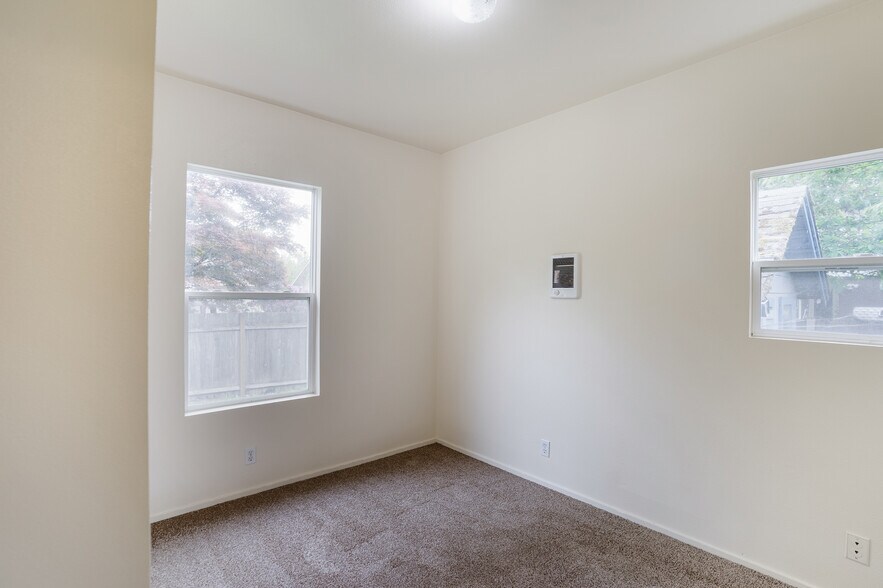 More Photos Of 1133 Irvington Dr, Eugene Land For Sale