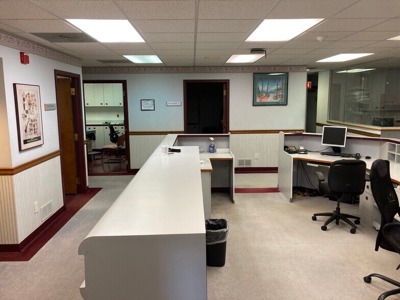 More Photos Of 700 Coventry Dr, Phillipsburg Medical For Sale