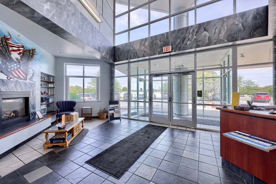 More Photos Of 22 Blackhawk Ln, Elizabethtown Distribution For Sale