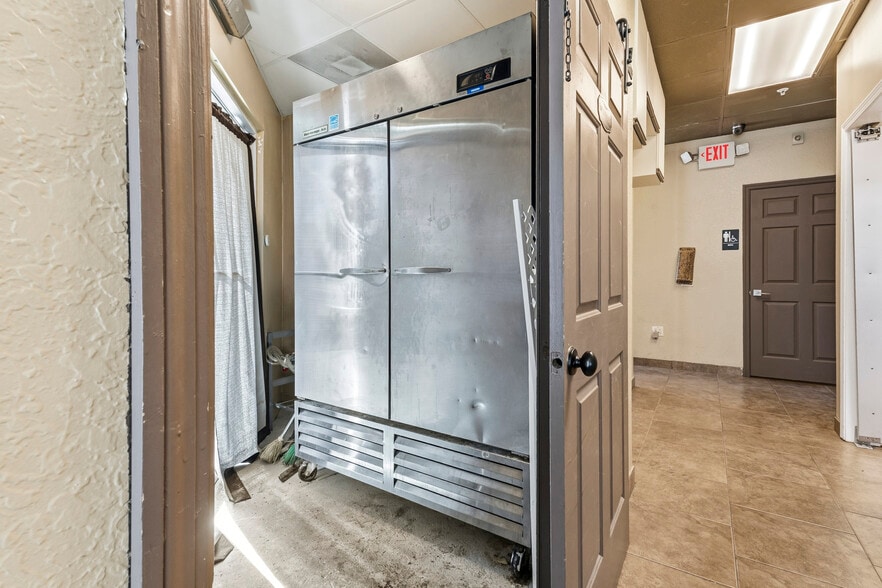 More Photos Of 160 Cypress Point Pky, Palm Coast General Retail For Sale