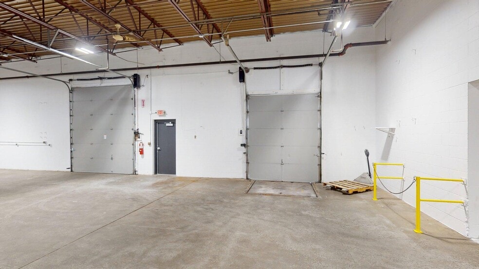 More Photos Of 7075 N 21st Ave, Hugo Industrial For Sale